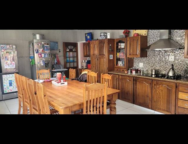 4 BEDROOM HOUSE FOR SALE IN NEW REDRUTH